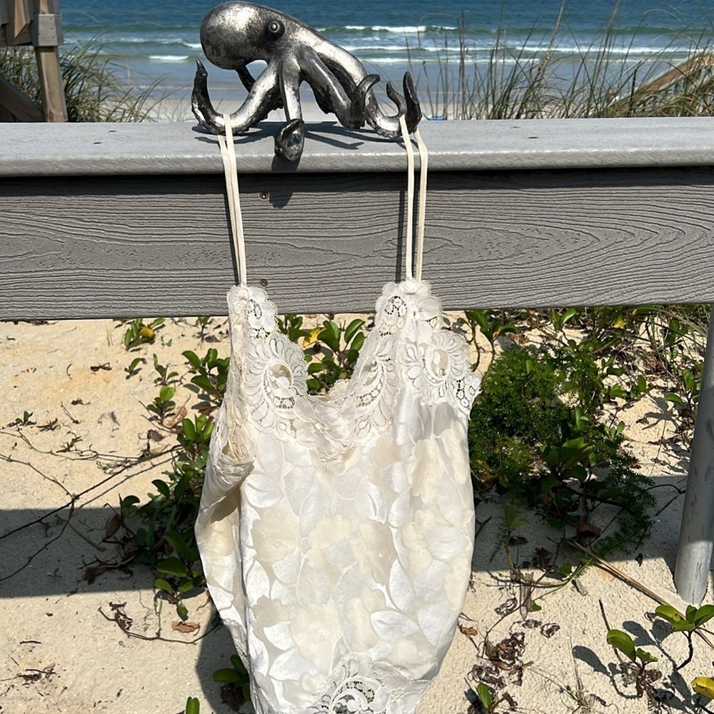 VINTAGE 70s Ladies Union Made in USA Lady Lynne Lingerie Camisole Ivory Lace | S - Picture 3 of 13